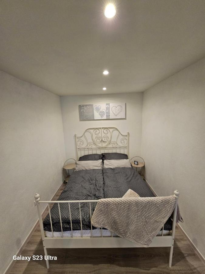 Ferienwohnung ,,Hinter Der Mauer" Hildburghausen Exterior foto